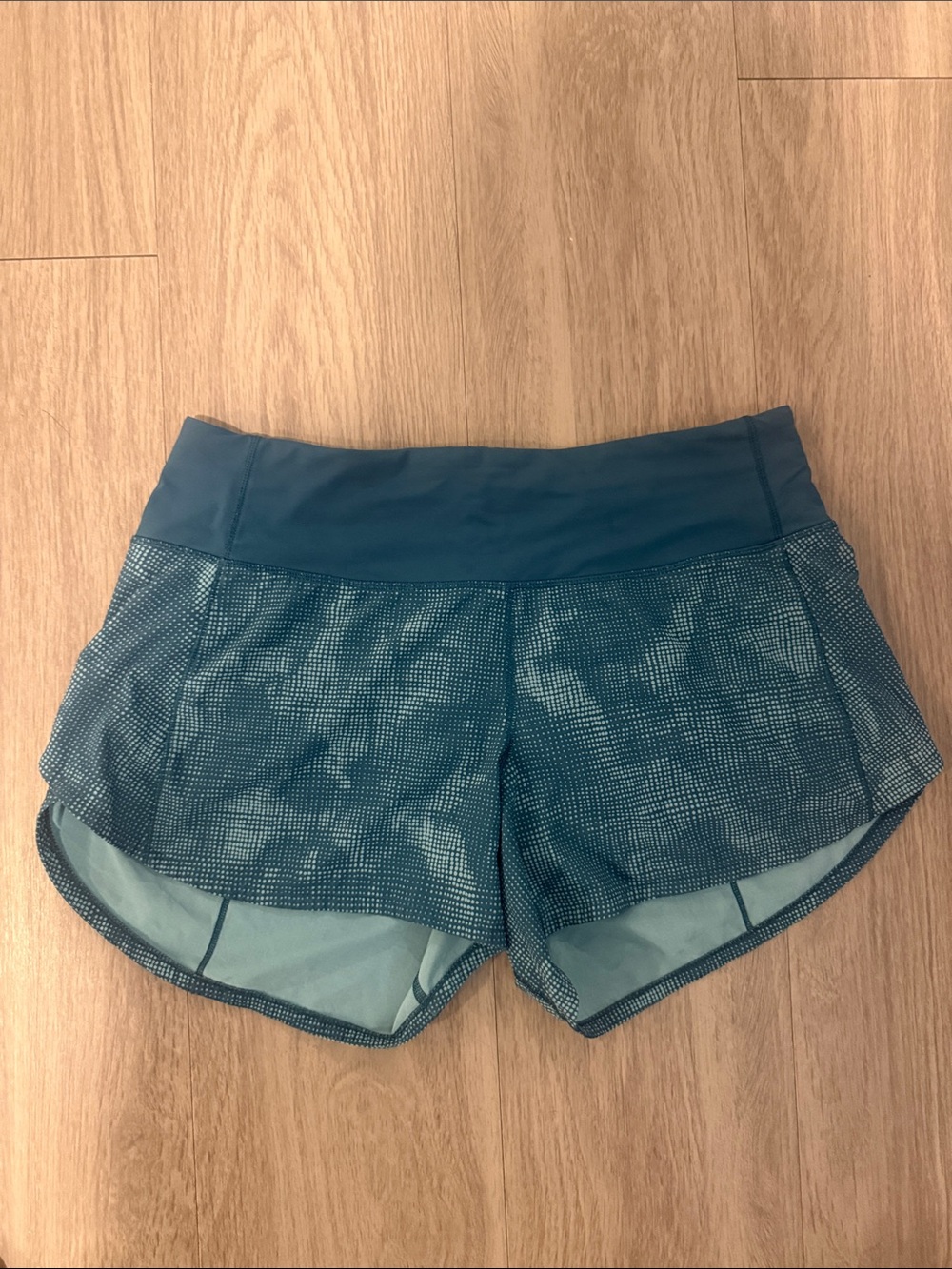 lululemon athletica Teal running shorts with Wide Waistband